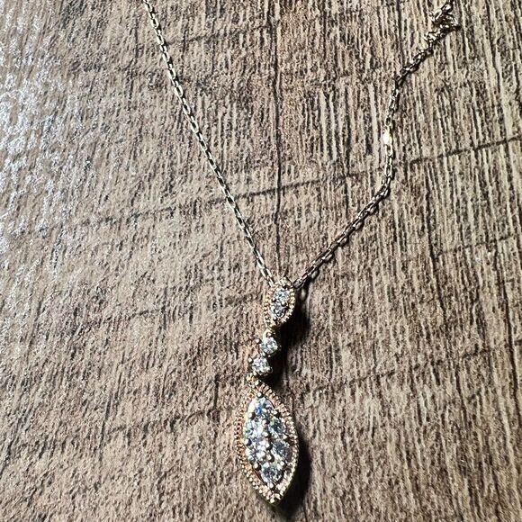 Kay Jewelers Diamond Necklace 1/4 carrot Marquise-Shaped Design - 10K Rose Gold - Picture 7 of 13